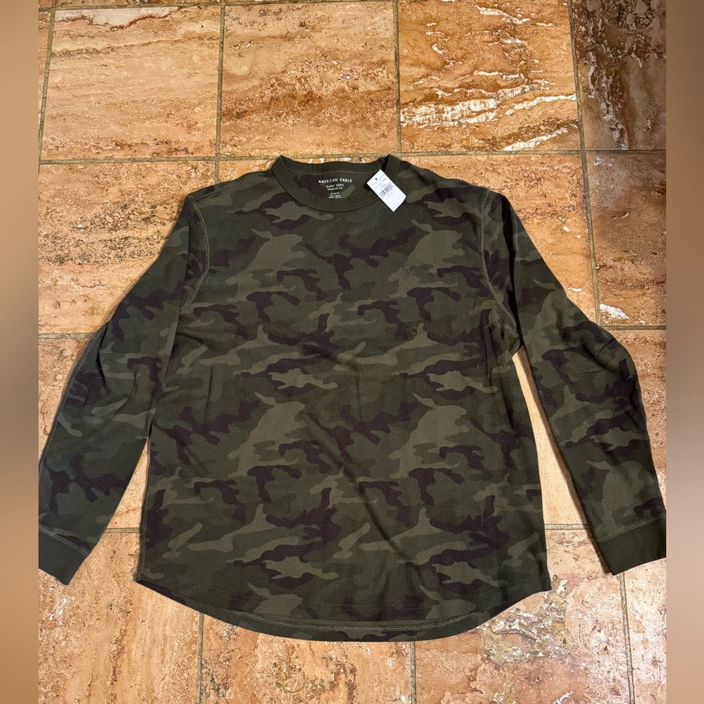 American Eagle Outfitters Green and Brown Camo Long Sleeve Thermal